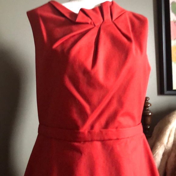 Elie Tahari Beautifully lined dress - Picture 3 of 9